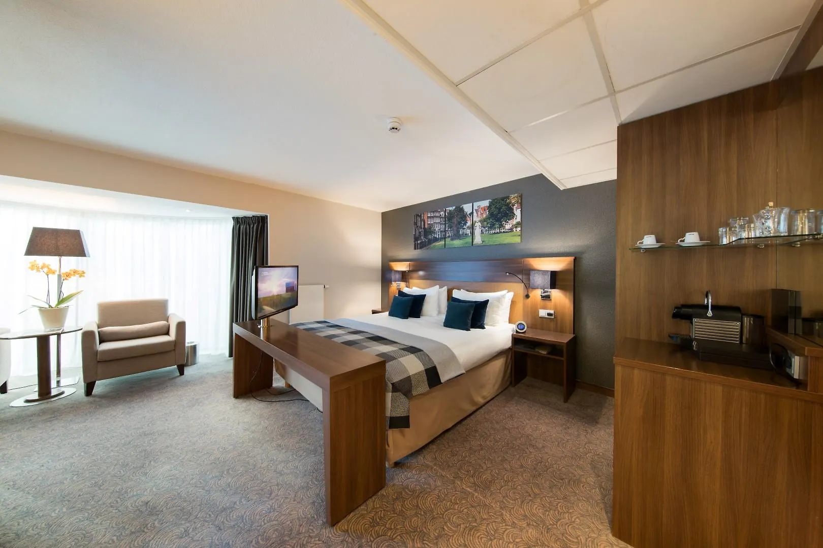 Bilderberg Garden Hotel Amsterdam 5*,