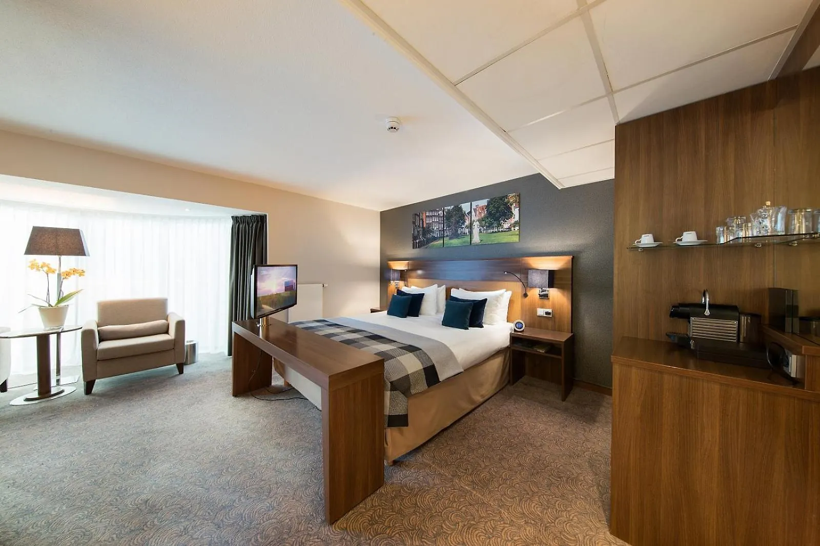 Bilderberg Garden Hotel Amsterdam 5*,